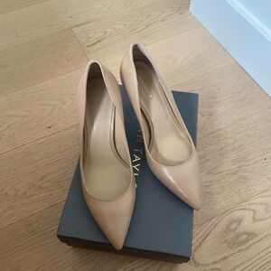 Ann Taylor MILA nude pointy toe high heel classic pumps